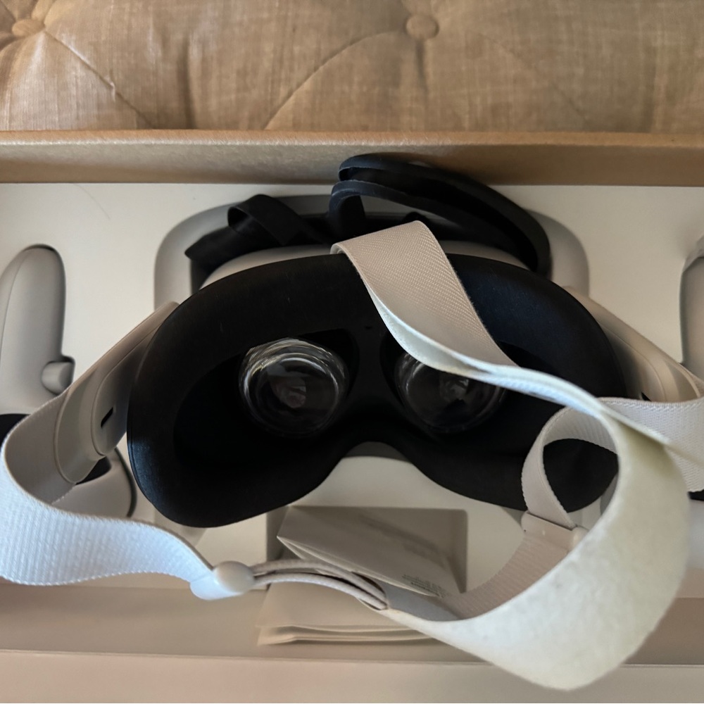 Oculus VR 2 - Picture 3 of 3